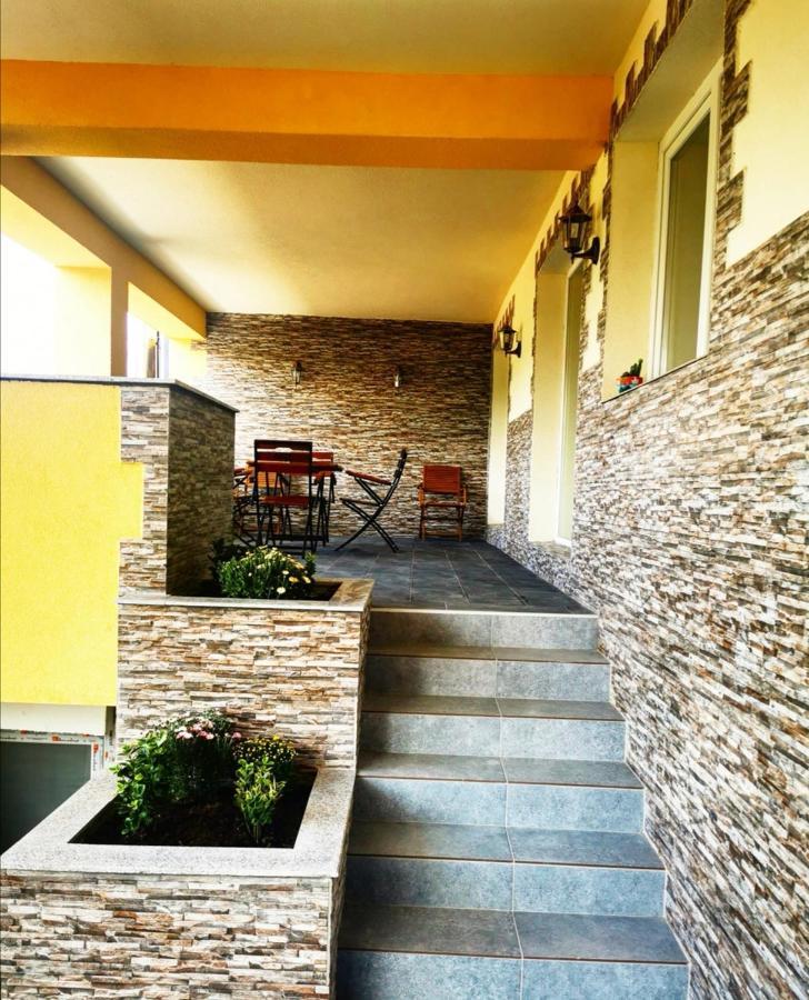 Doftana Apartaments Teşila Zewnętrze zdjęcie