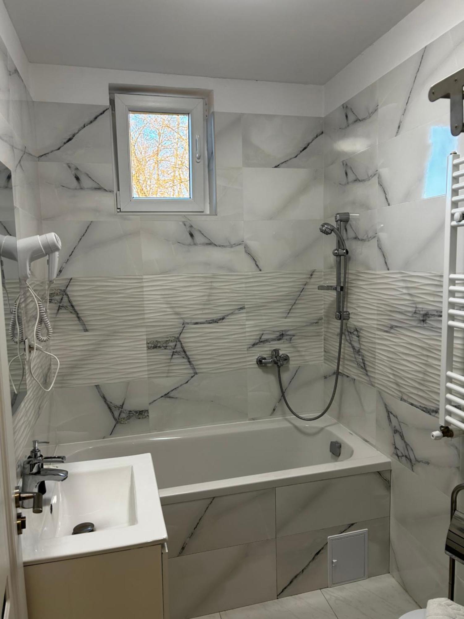 Doftana Apartaments Teşila Zewnętrze zdjęcie